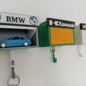 Porta llaves de pared - Colgás la llave y se abre el garage