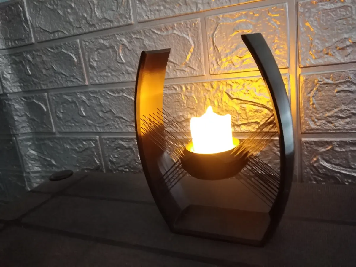 Adorno con vela led efecto flotante - Imagen 2